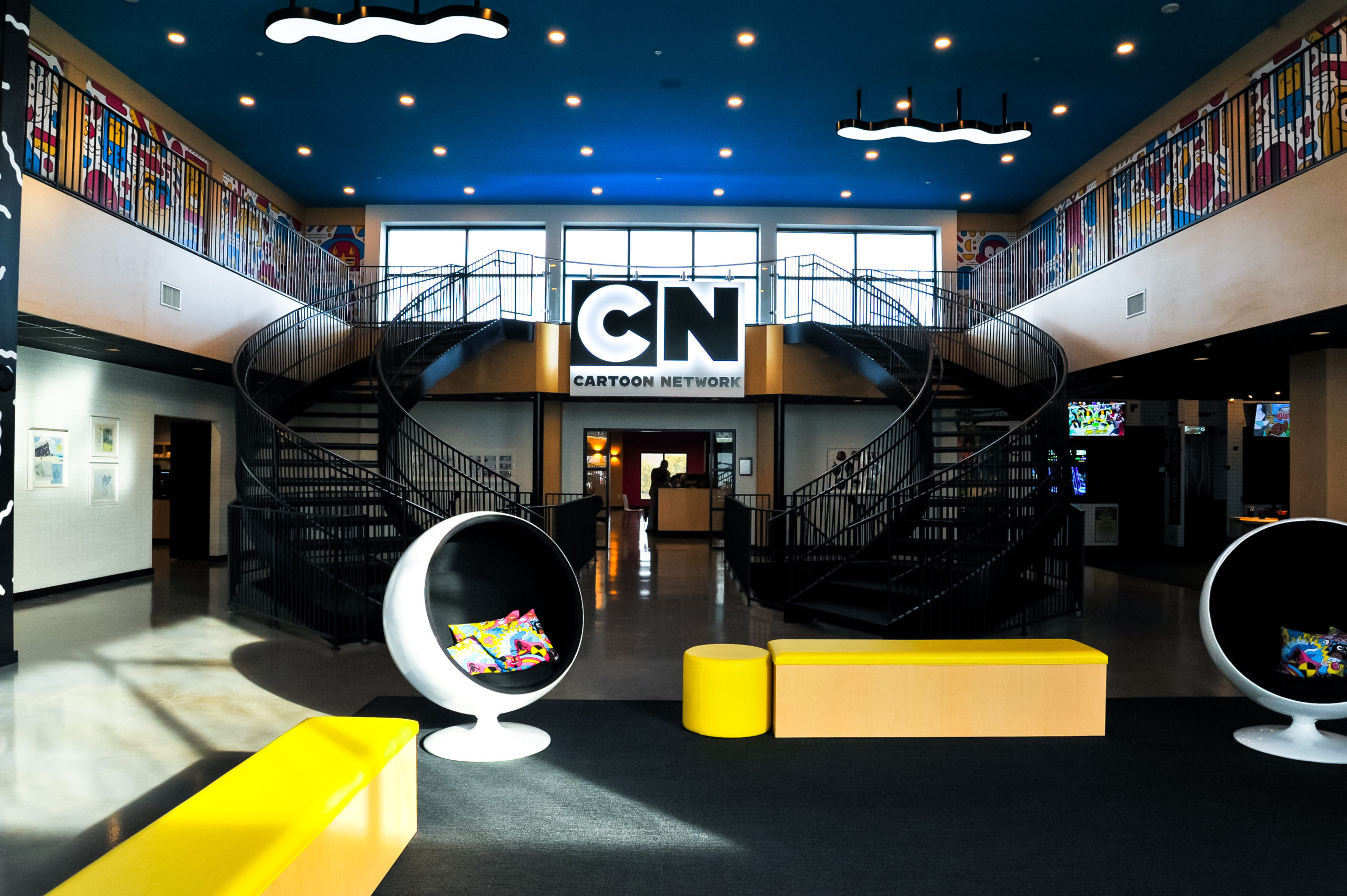Grand entry with animated elevator - Picture of Cartoon Network Hotel,  Lancaster - Tripadvisor